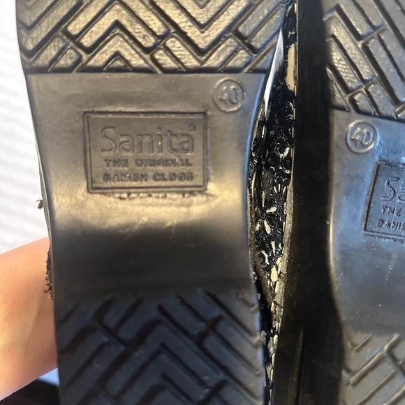 Sanita Black and White Floral Clogs - Picture 6 of 16